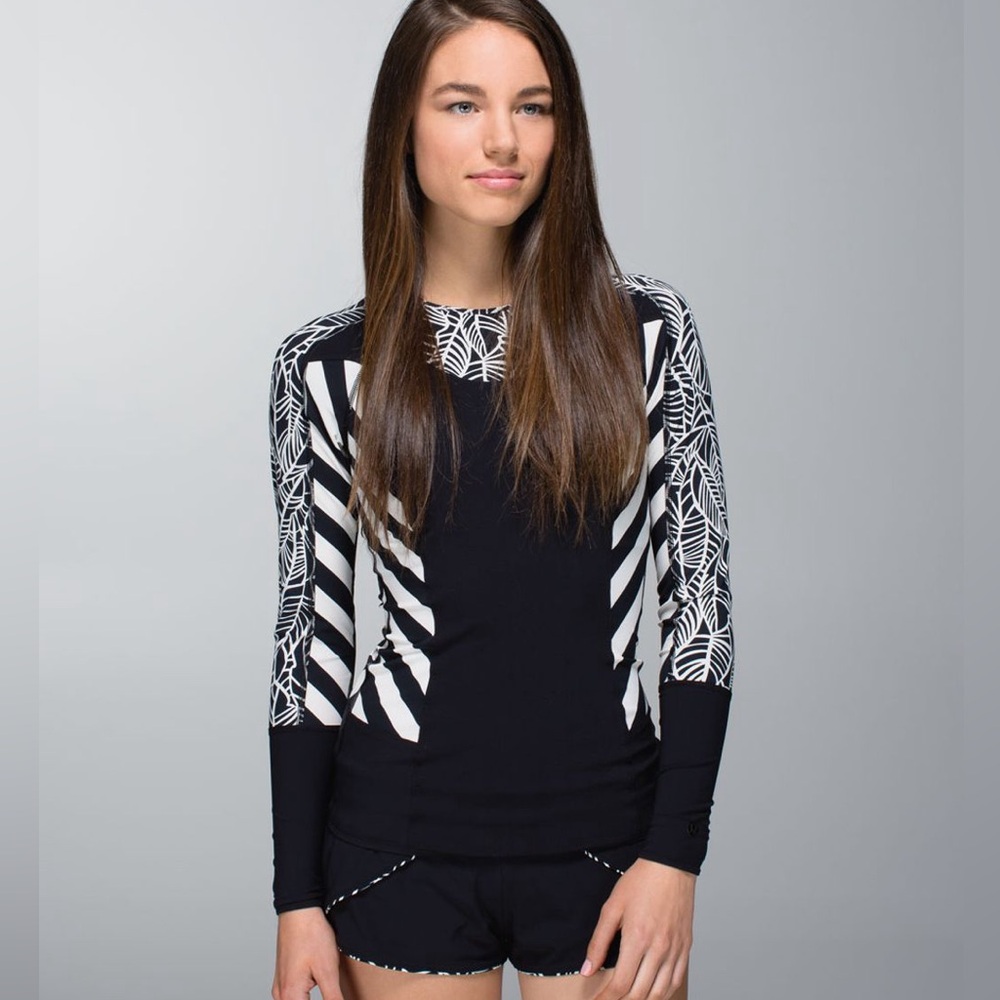 Lululemon Shanti Surf Rash Guard Sz 4 Black White Pretty Palm Angel Wing EUC